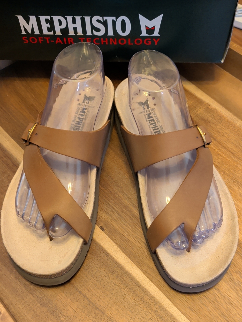 Brand New in Box (NIB) Mephisto Helen Sandals